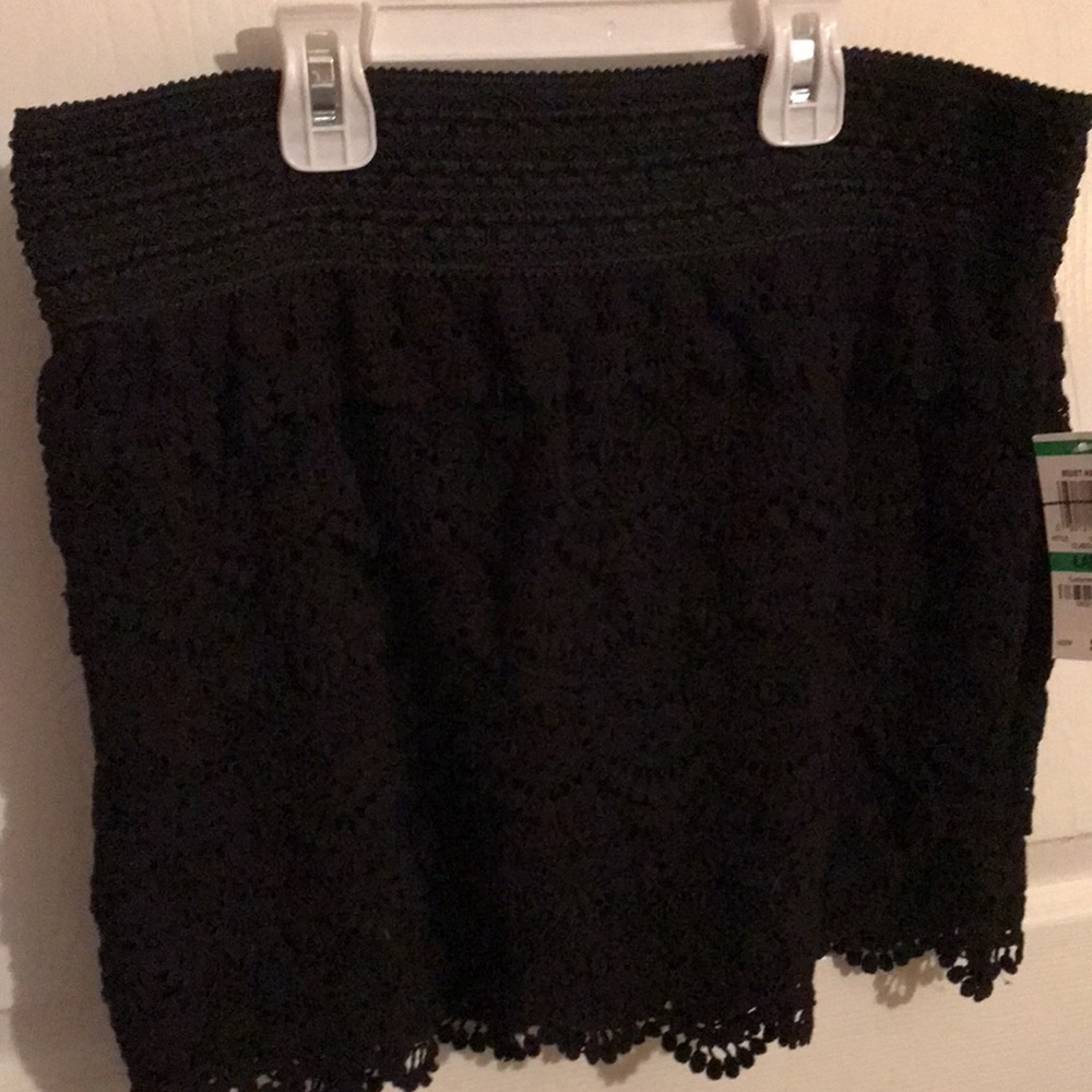🏷SALE American Rag Crochet Ruffle Skirt - Picture 2 of 7